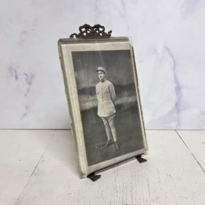 Antik fransk fotoramme med messingdetaljer