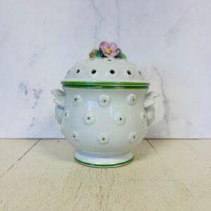 Fransk Limoges krukke i porcelæn med blomster